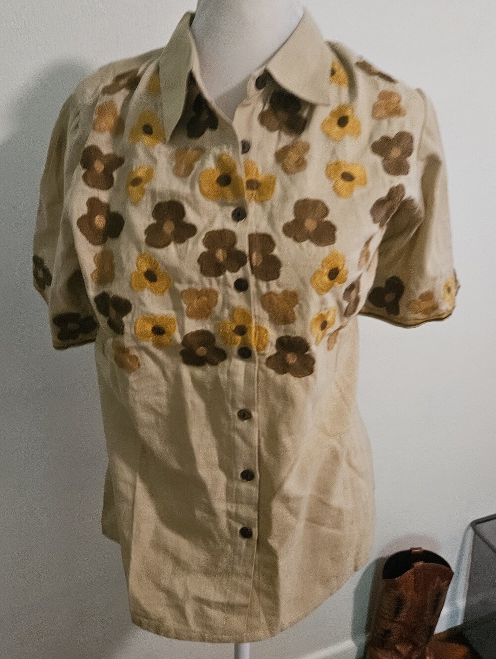 Linen Embroidered Floral Button-Up Shirt in Beige, Brown & Yellow Medium